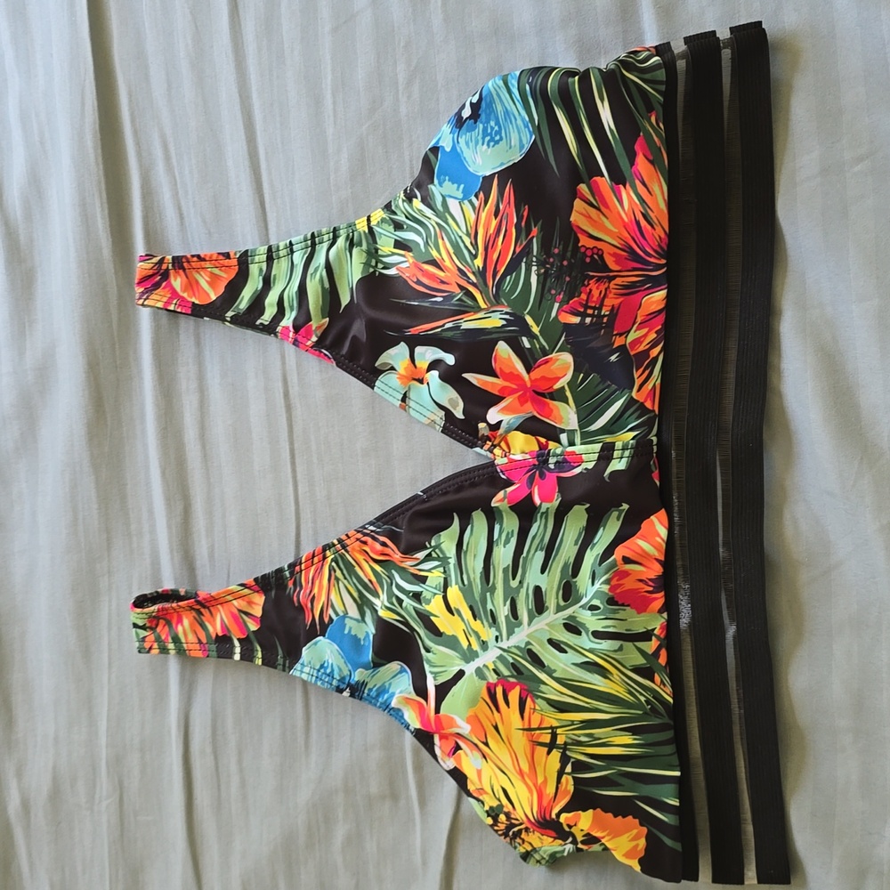 Tropical Floral Women's Swim Top